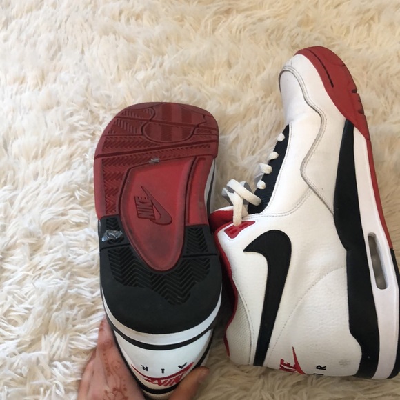 Nike flight legacy shoes in red and black!!! - Picture 7 of 7